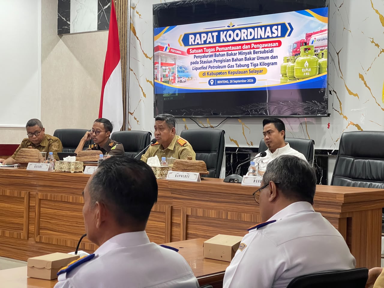 Rapat bersama Tim Satgas Pemantauan dan Pengawasan Penyaluran Bahan Bakar Minyak Bersubsidi